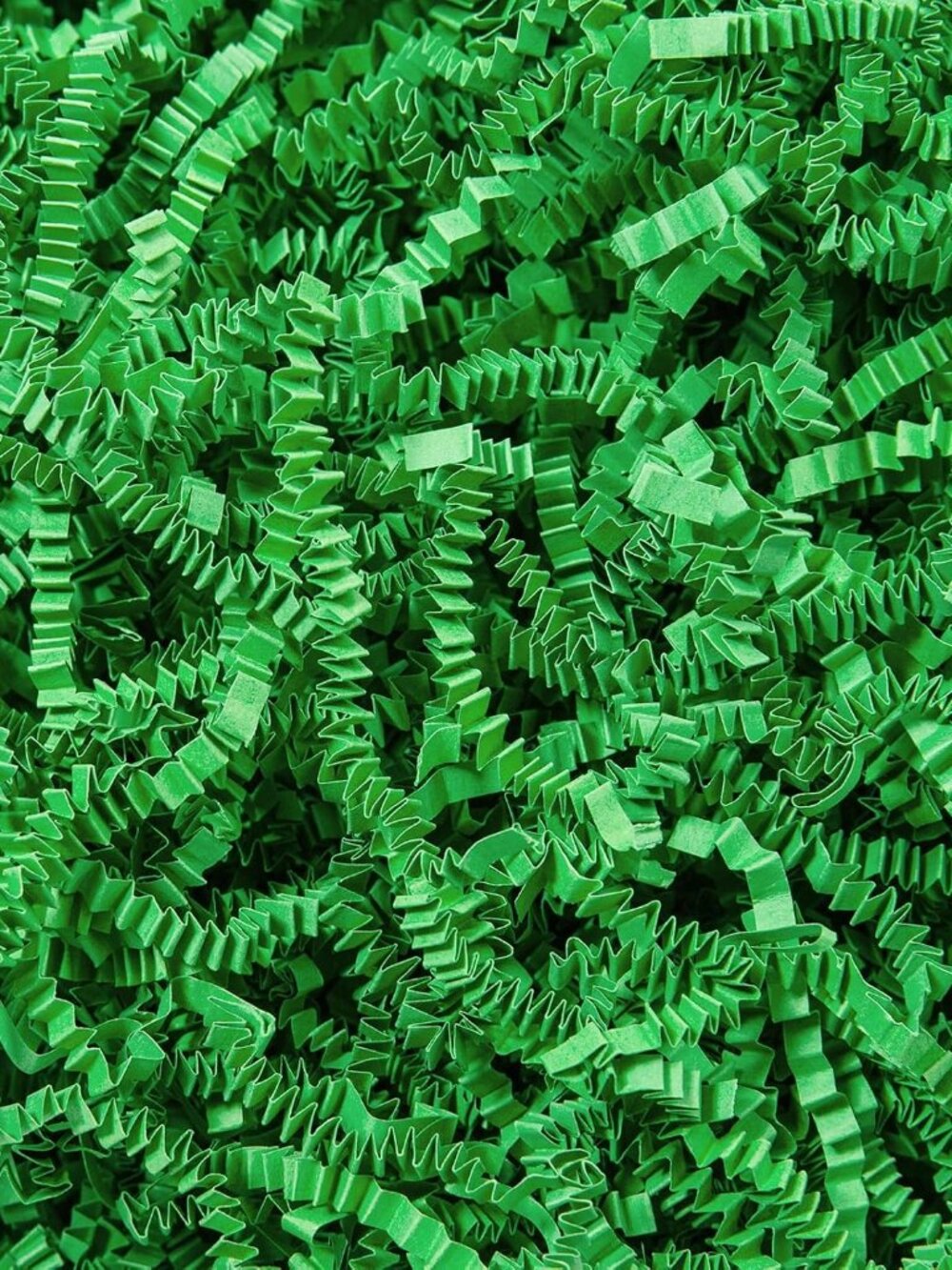 1/2 LB Crinkle Cut Paper Shred Filler 8 oz Green Shredded Paper